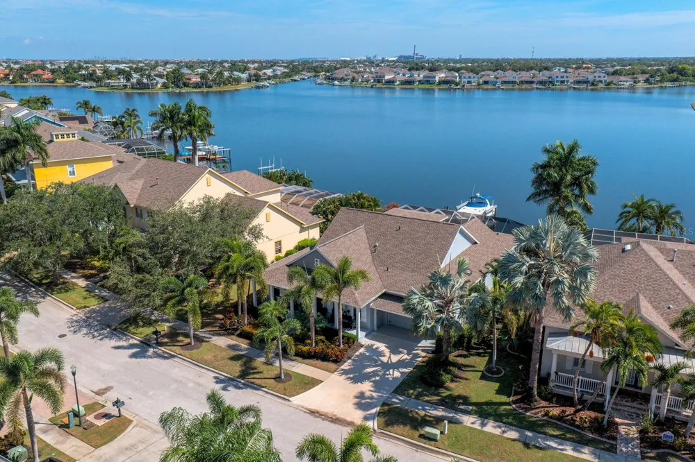5233 BRIGHTON SHORE DRIVE Apollo Beach, FL 33572