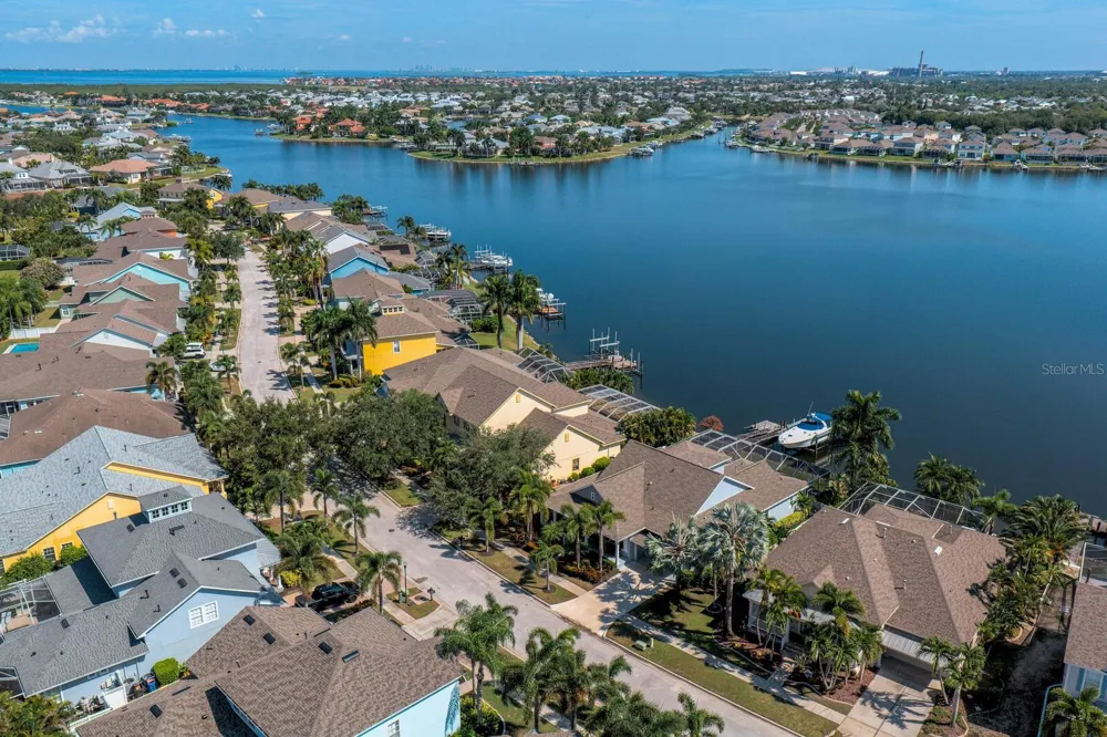 5233 BRIGHTON SHORE DRIVE Apollo Beach, FL 33572