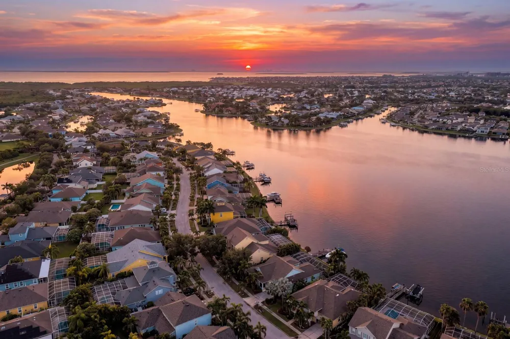 5233 BRIGHTON SHORE DRIVE Apollo Beach, FL 33572