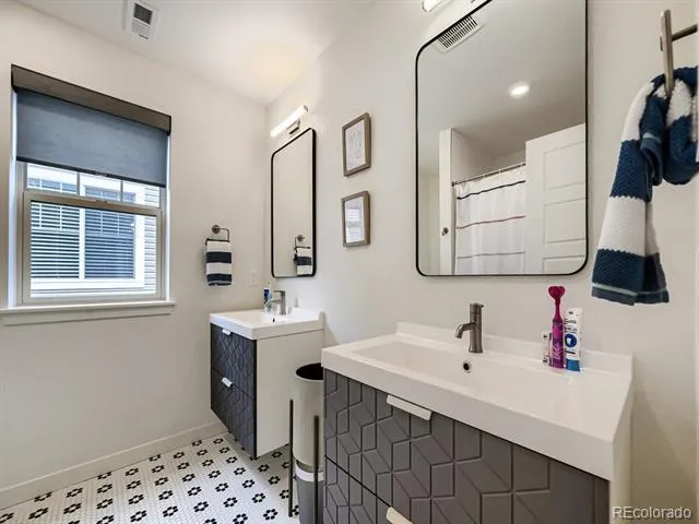20558 E 49th Drive Denver, CO 80249