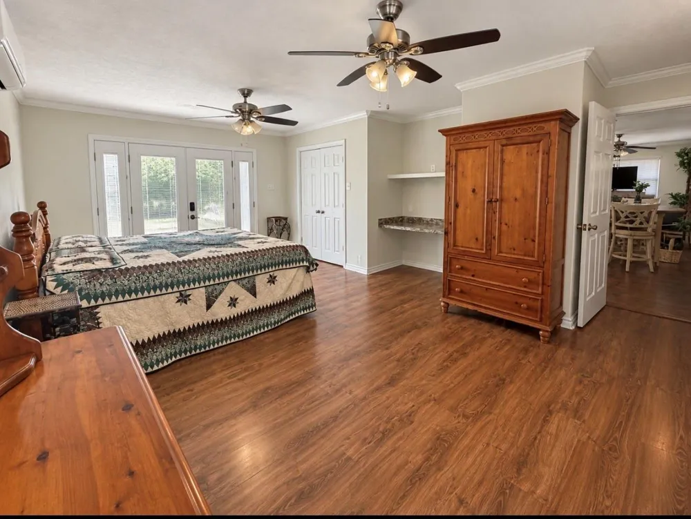 231 Pine Shadows Drive Livingston, TX 77351