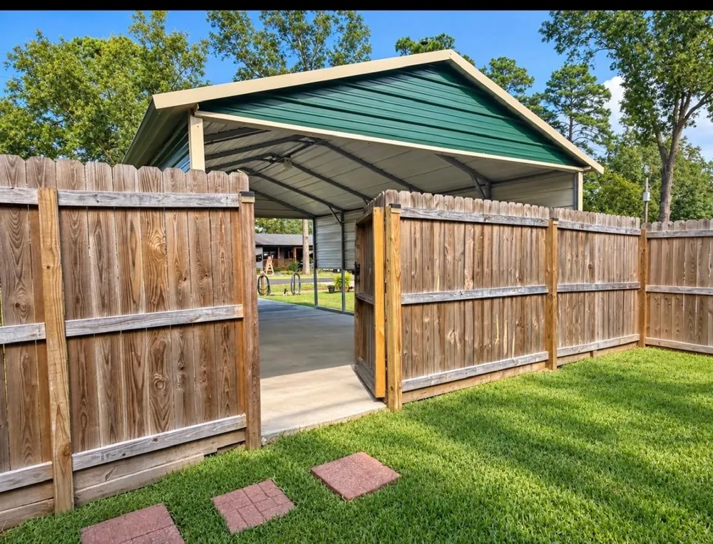 231 Pine Shadows Drive Livingston, TX 77351