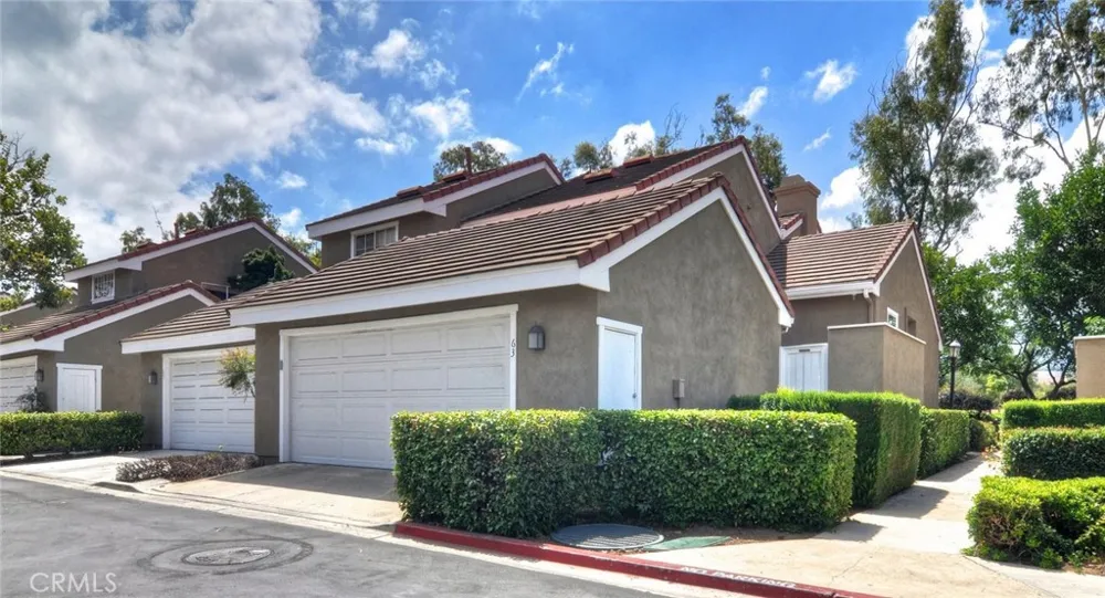 63 Dartmouth Irvine, CA 92612
