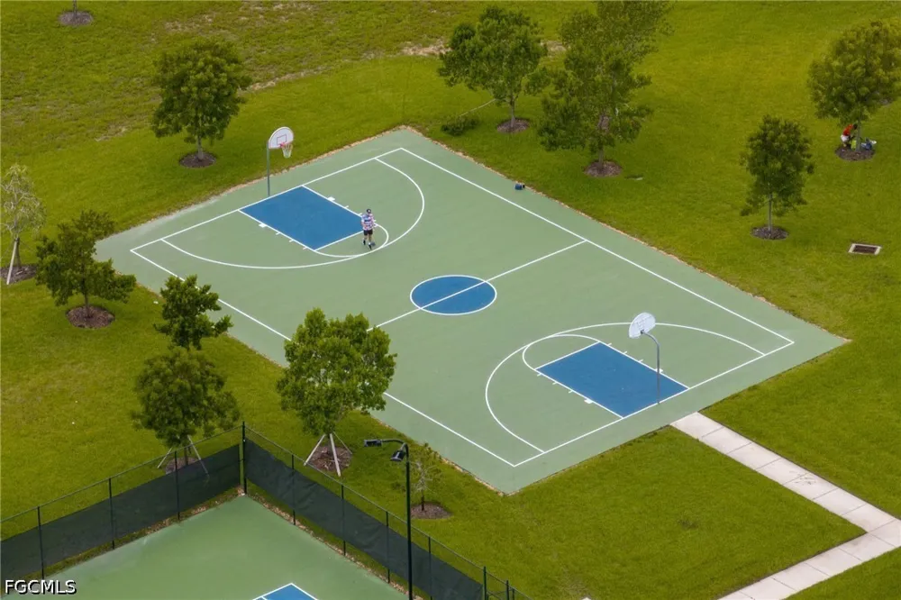 Monrovia Lane Fort Myers, FL 33905