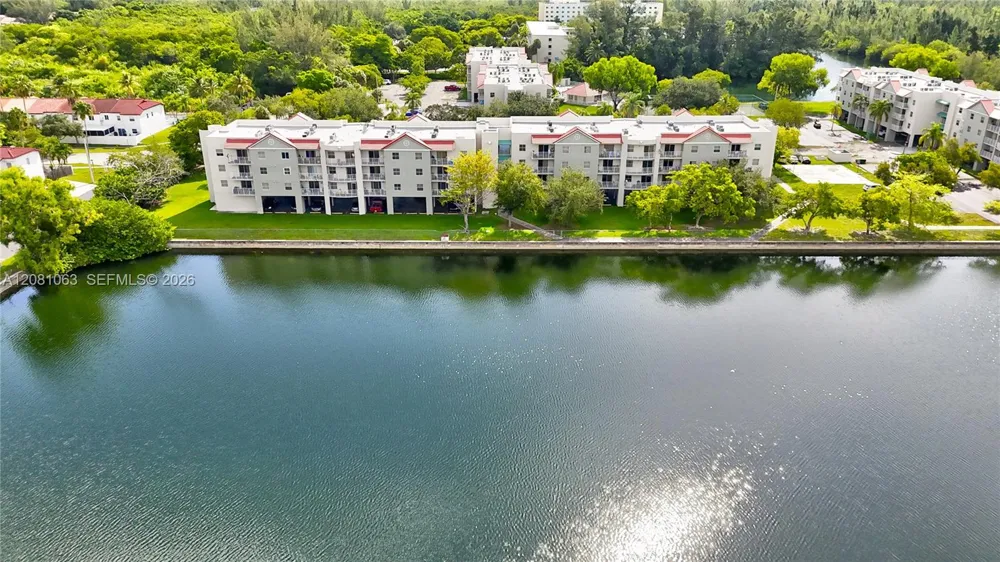 8260 SW 210th St #308 Cutler Bay, FL 33189