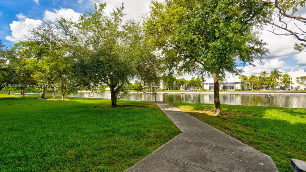 8260 SW 210th St #308 Cutler Bay, FL 33189