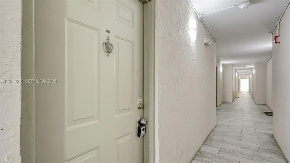 8260 SW 210th St #308 Cutler Bay, FL 33189