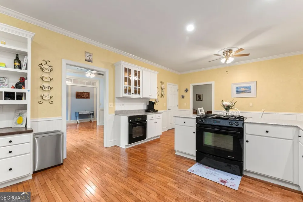 731 Hidden Lakes TRL Jefferson, GA 30549