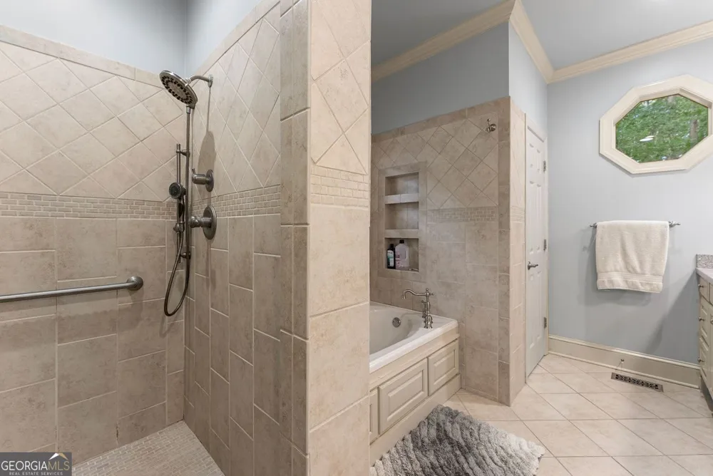 731 Hidden Lakes TRL Jefferson, GA 30549