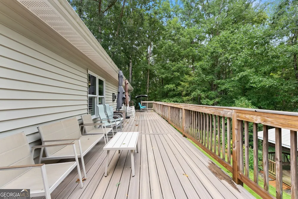 731 Hidden Lakes TRL Jefferson, GA 30549