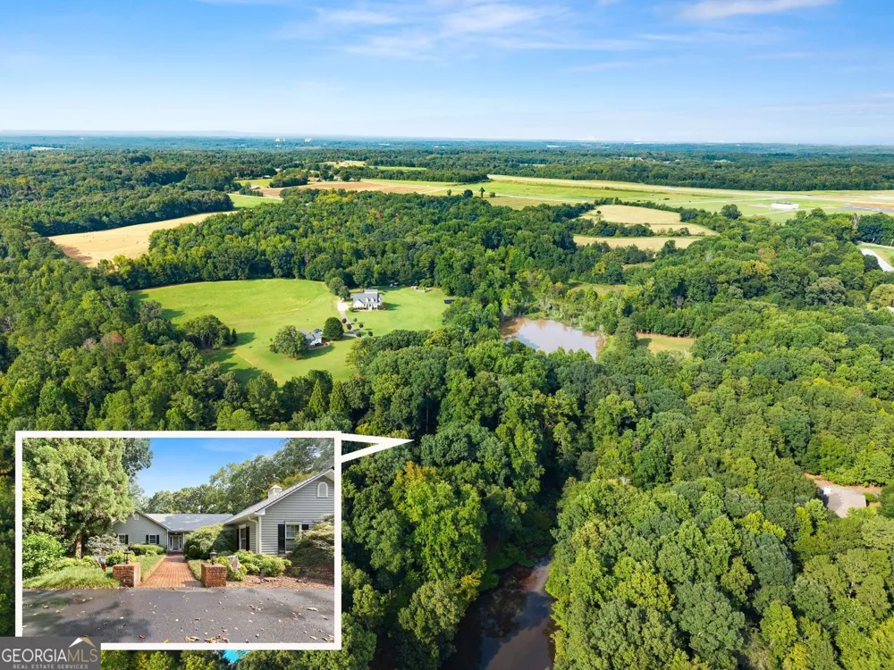 731 Hidden Lakes TRL Jefferson, GA 30549