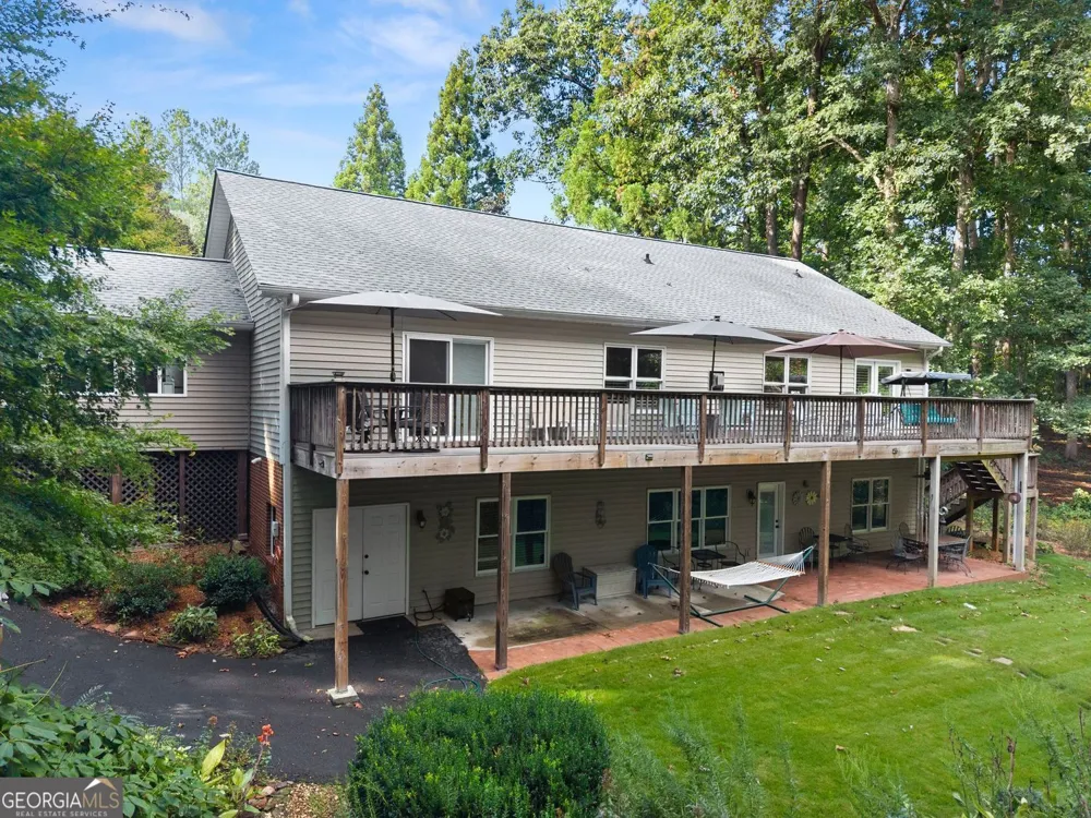 731 Hidden Lakes TRL Jefferson, GA 30549