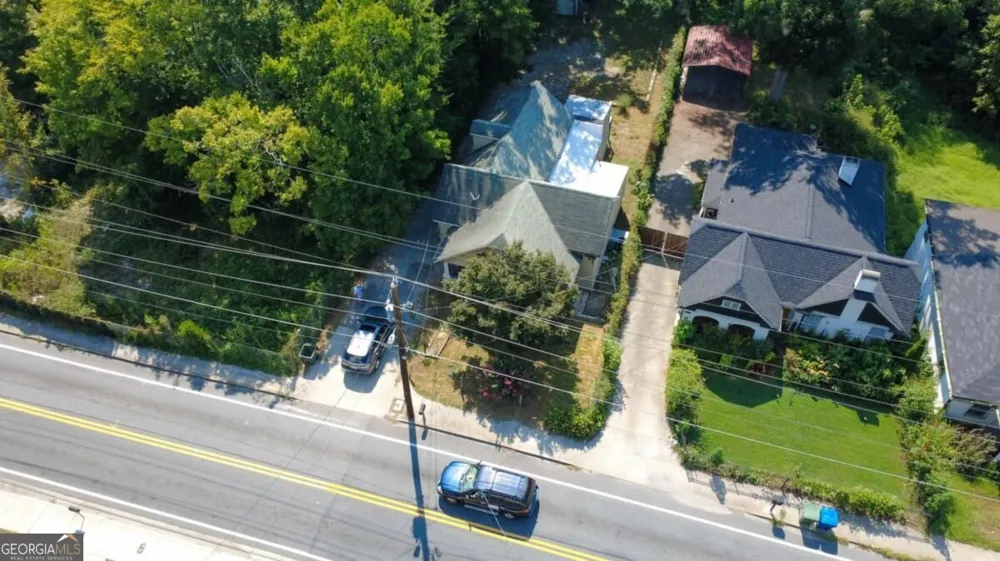2069 Bolton RD NW Atlanta, GA 30318
