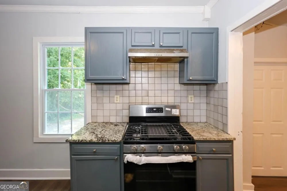 2069 Bolton RD NW Atlanta, GA 30318