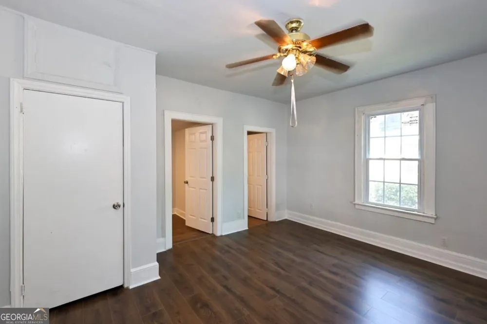 2069 Bolton RD NW Atlanta, GA 30318