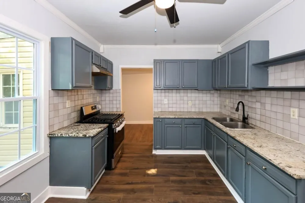 2069 Bolton RD NW Atlanta, GA 30318