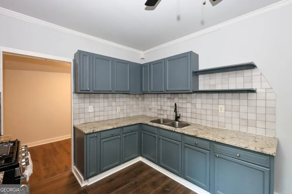 2069 Bolton RD NW Atlanta, GA 30318