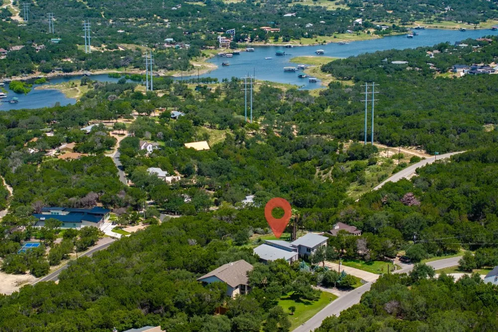 3610 Crosswind Drive Spicewood, TX 78669
