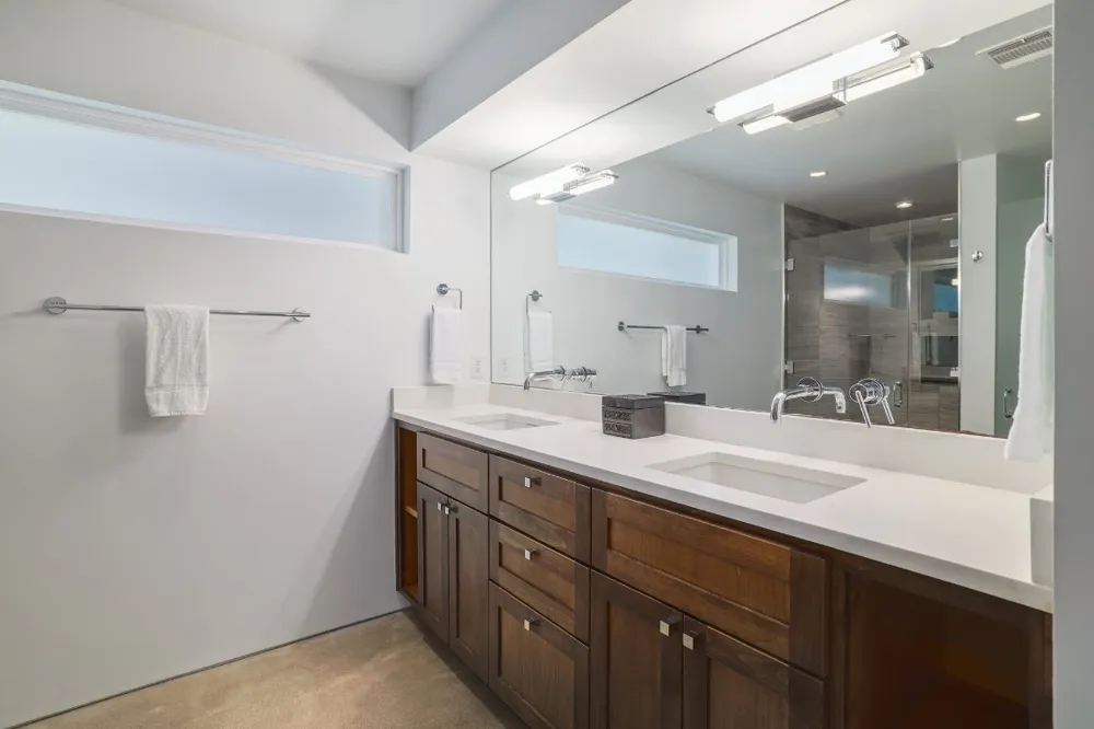 3610 Crosswind Drive Spicewood, TX 78669