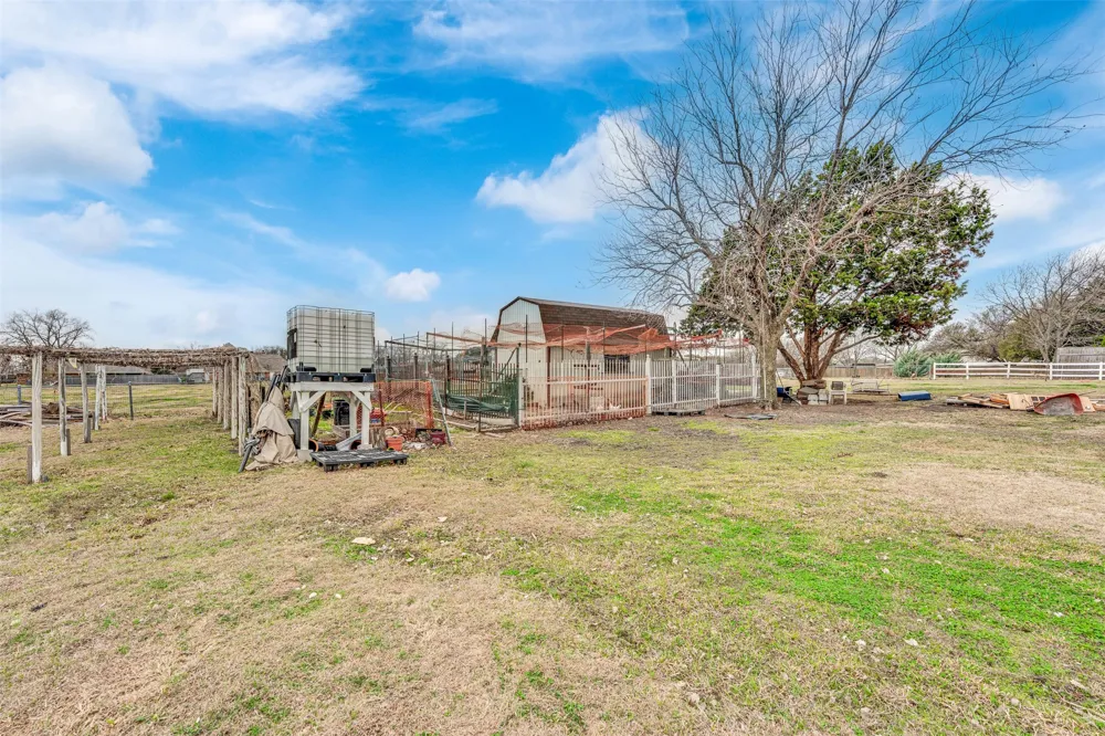 2104 Ponderosa Trail Sachse, TX 75048