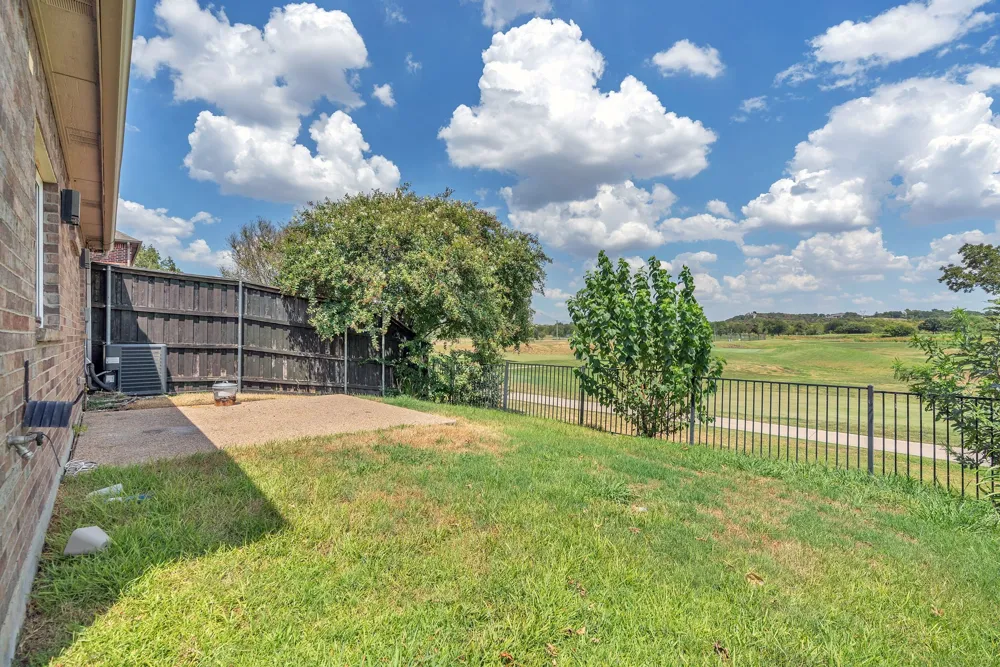 9129 Cottonwood Village Drive Fort Worth, TX 76120