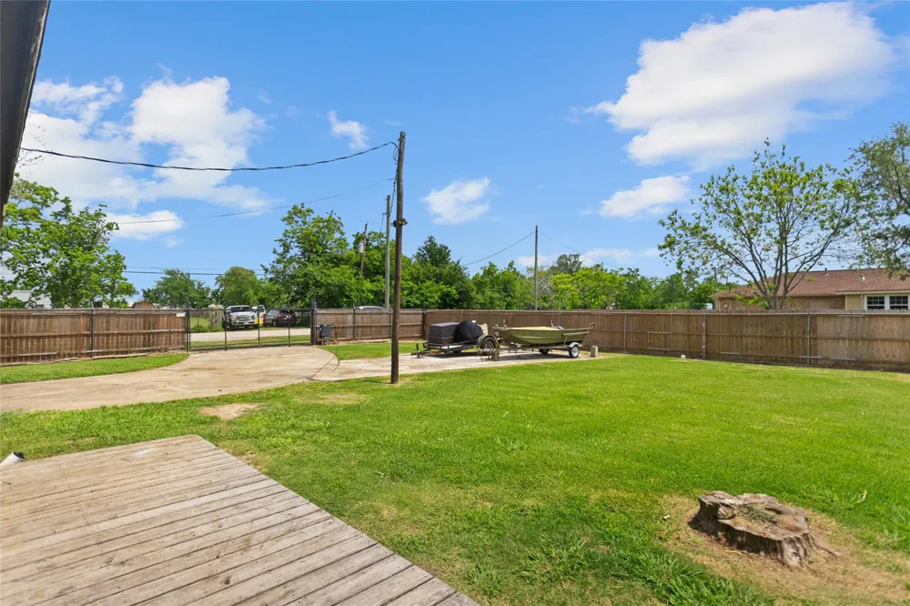5001 Texas Avenue La Marque, TX 77568