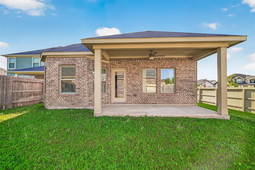 17681 Tree Of Heaven Conroe, TX 77385