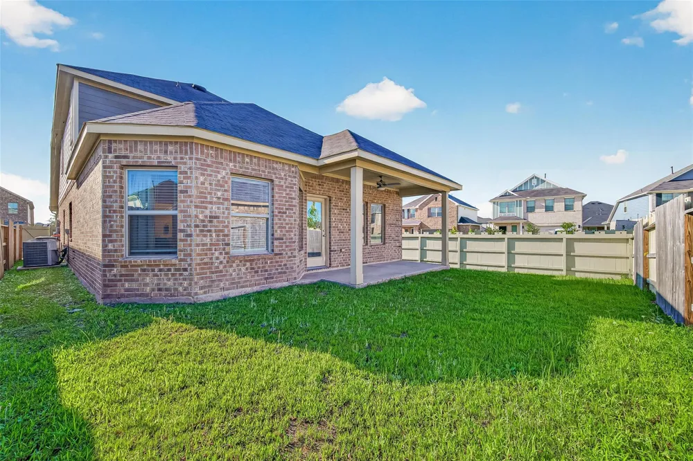 17681 Tree Of Heaven Conroe, TX 77385