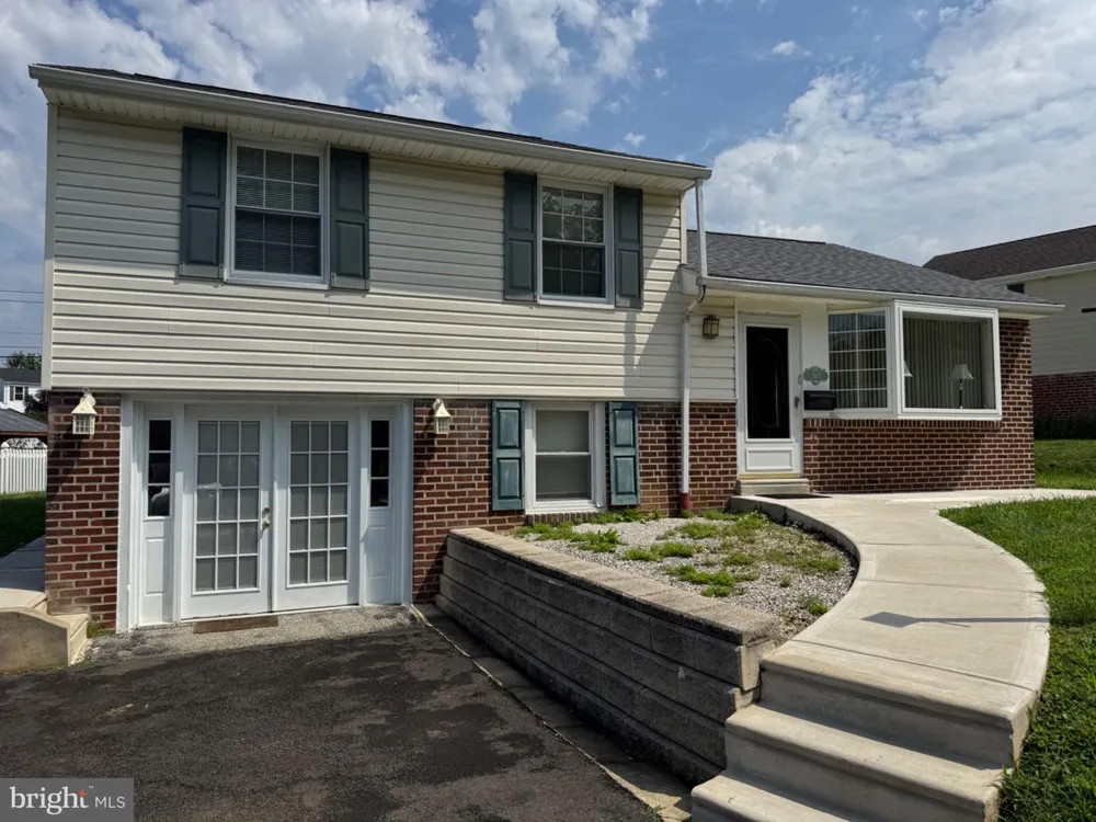 3805 ANDREA ROAD Philadelphia, PA 19154