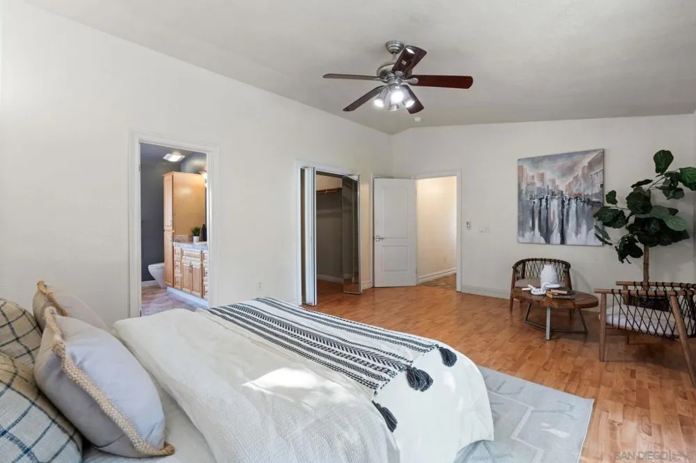 9968 Beck Santee, CA 92071