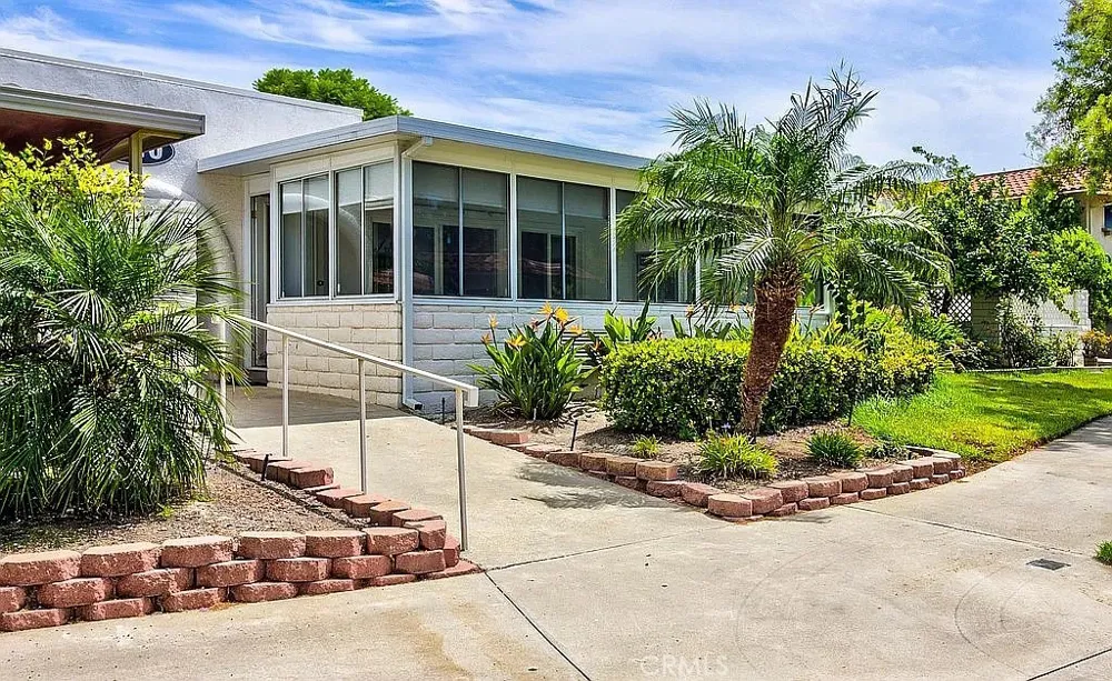 2210 Via Mariposa E #F Laguna Woods, CA 92637