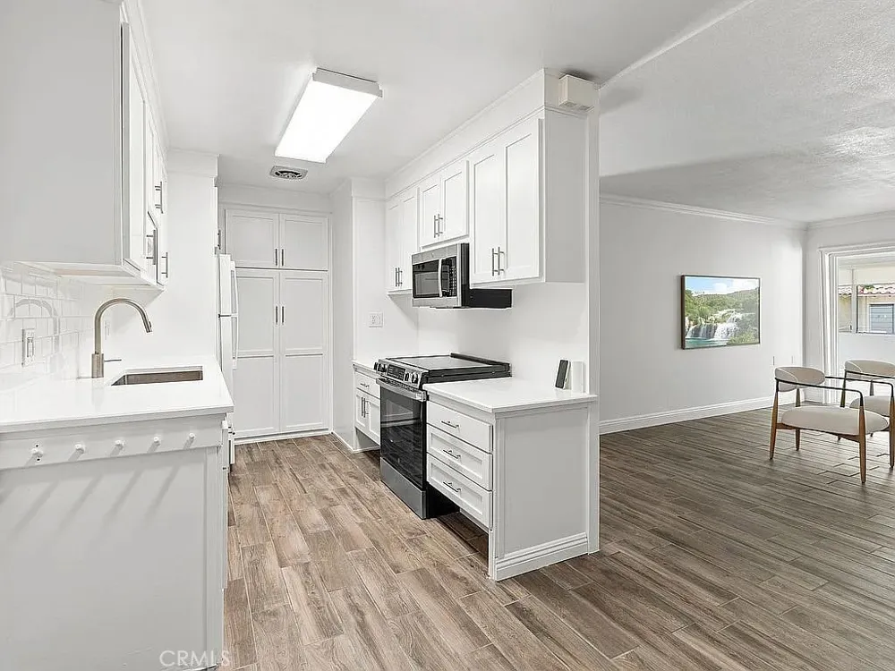 2210 Via Mariposa E #F Laguna Woods, CA 92637