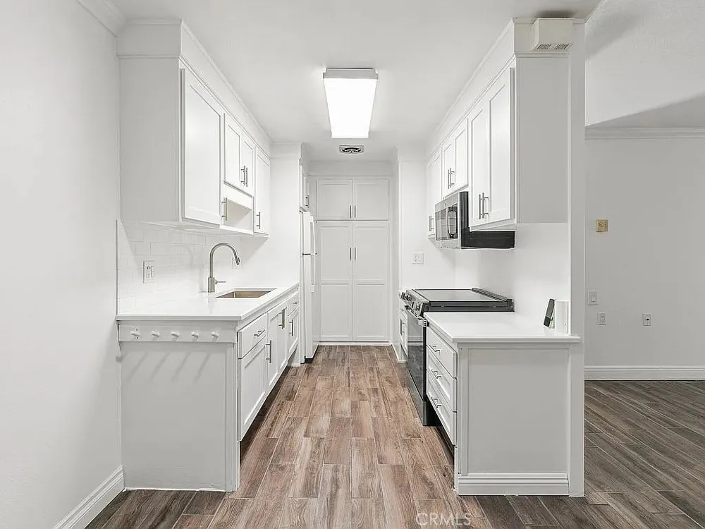 2210 Via Mariposa E #F Laguna Woods, CA 92637