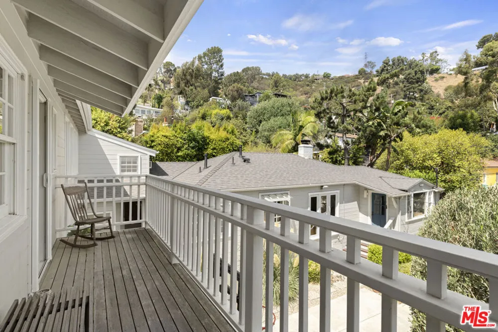 8534 Walnut Drive Los Angeles, CA 90046