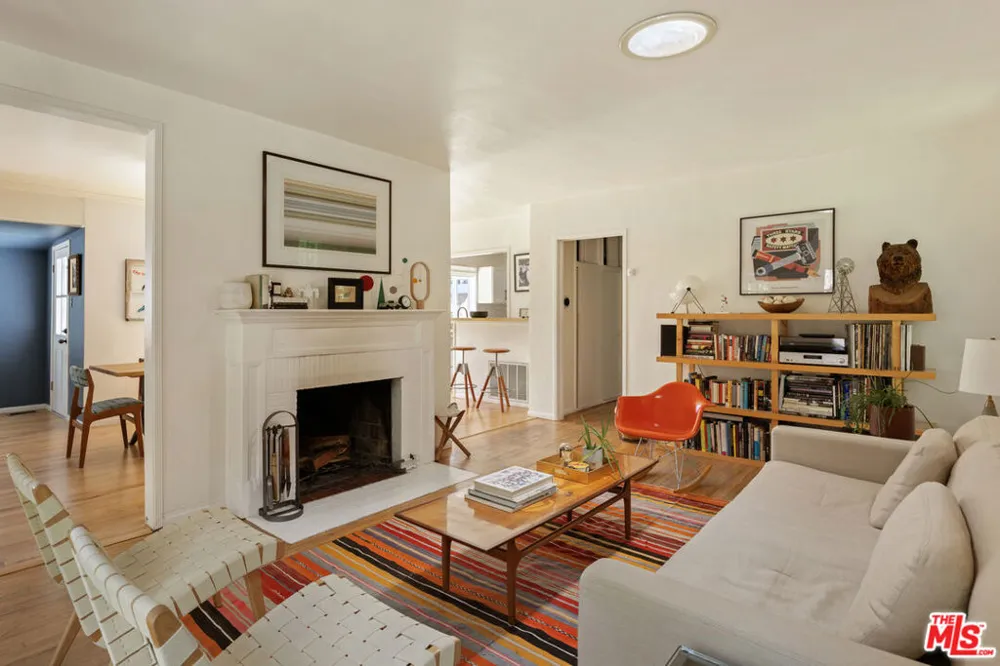 8534 Walnut Drive Los Angeles, CA 90046