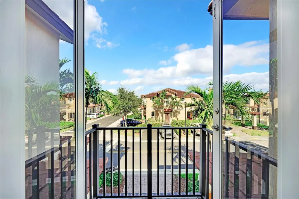 6974 LONG PINE CIRCLE Coconut Creek, FL 33073