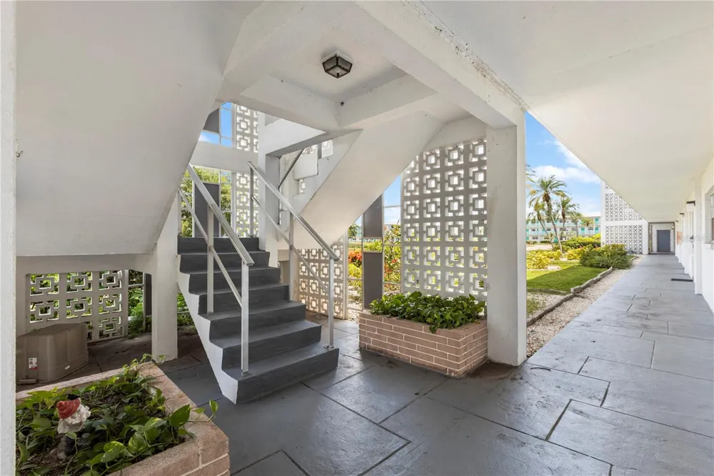 6000 20TH STREET #123 St Petersburg, FL 33714