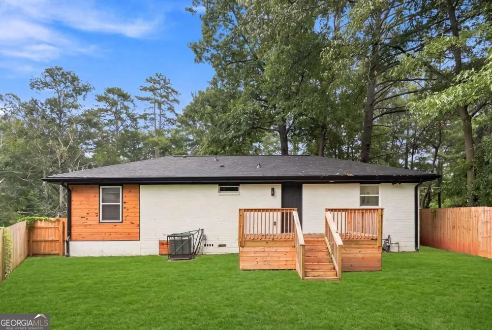 2131 HOLLY HILL DR Decatur, GA 30032