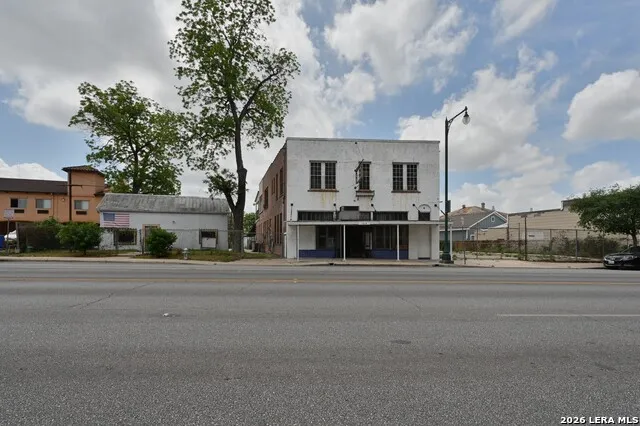 1514 E Commerce St San Antonio, TX 78205
