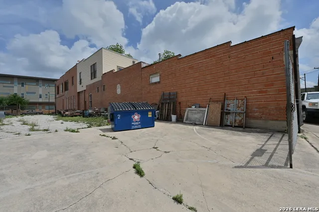 1514 E Commerce St San Antonio, TX 78205