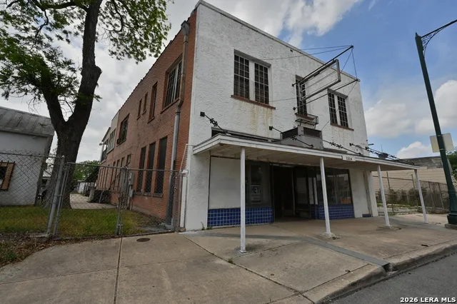 1514 E Commerce St San Antonio, TX 78205