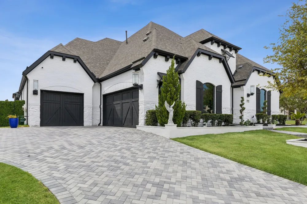 831 Country Brook Lane Prosper, TX 75078