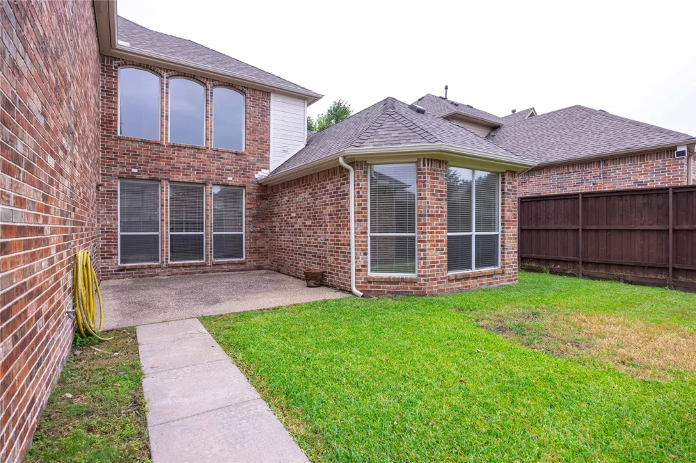 3305 Estacado Lane Plano, TX 75025