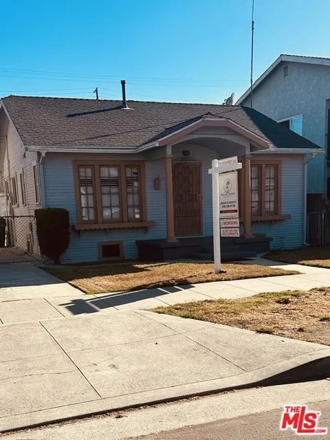 2418 Exposition Place