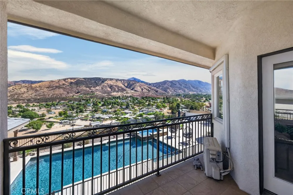 34830 Olive Tree Yucaipa, CA 92399