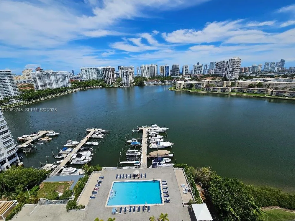 18041 Biscayne Blvd #1805 Aventura, FL 33160