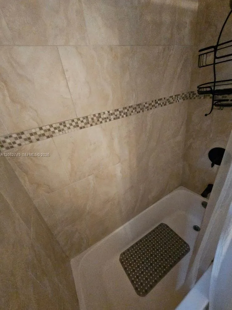 18041 Biscayne Blvd #1805 Aventura, FL 33160