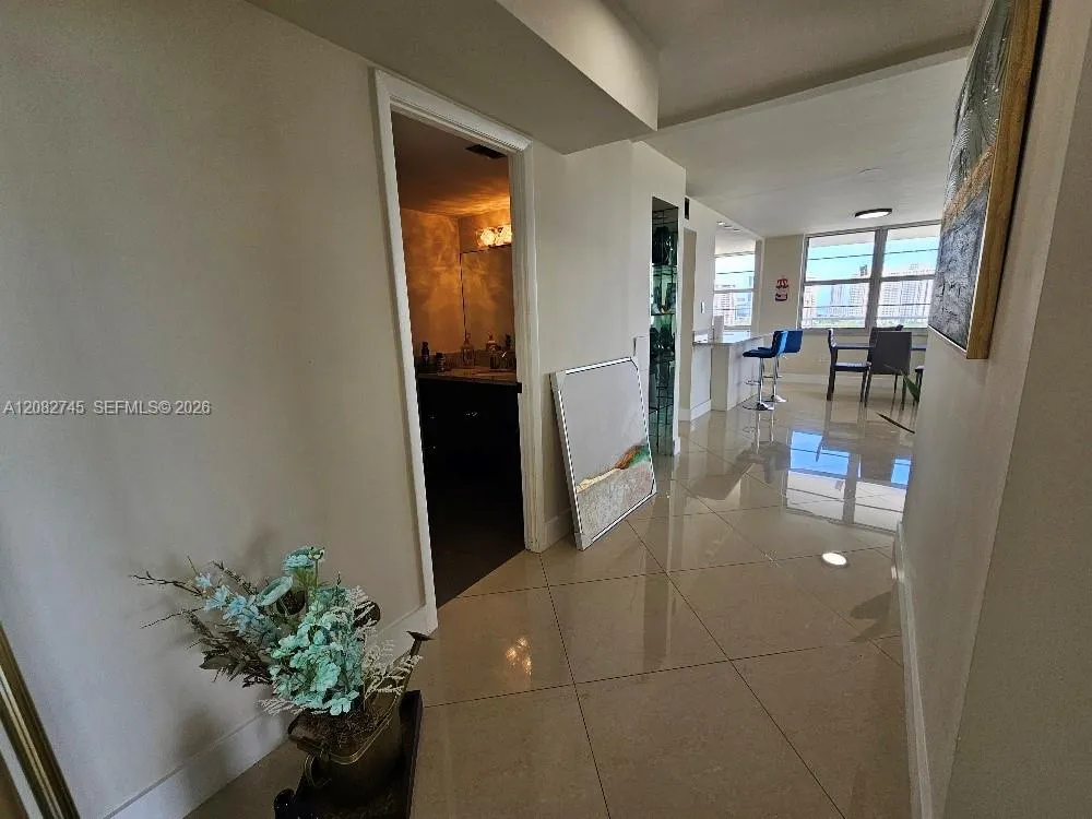 18041 Biscayne Blvd #1805 Aventura, FL 33160