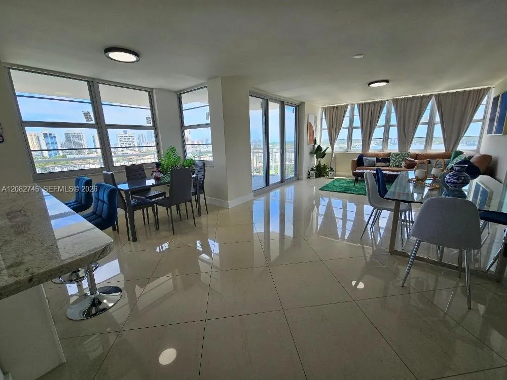 18041 Biscayne Blvd #1805 Aventura, FL 33160