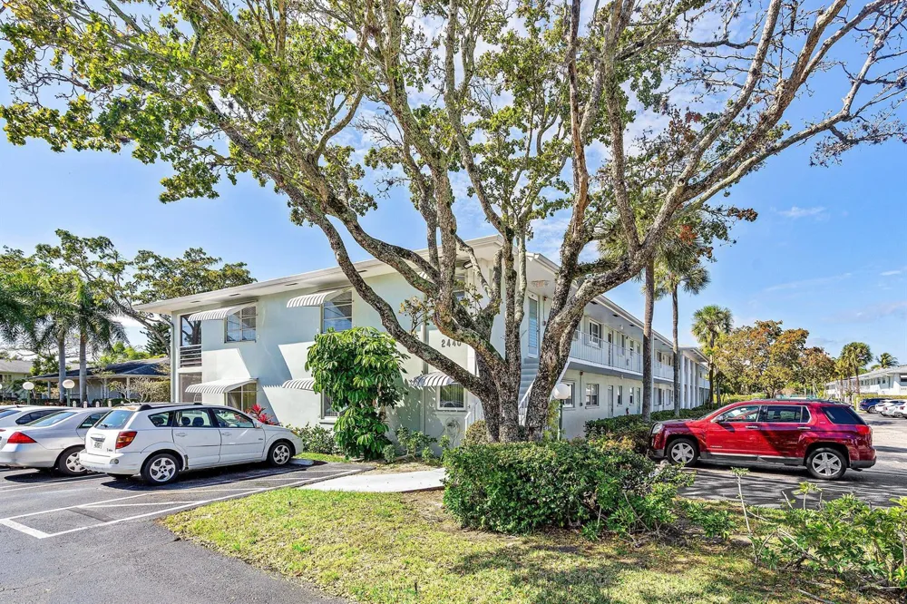2440 SW 22ND AVENUE #703 Delray Beach, FL 33445